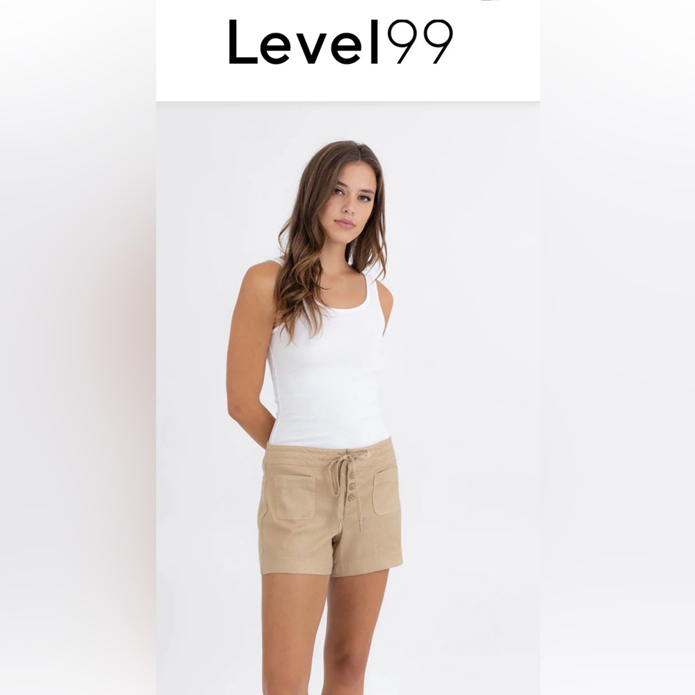 Level 99 - Beige Lana Linen Cargo Shorts
NWOT